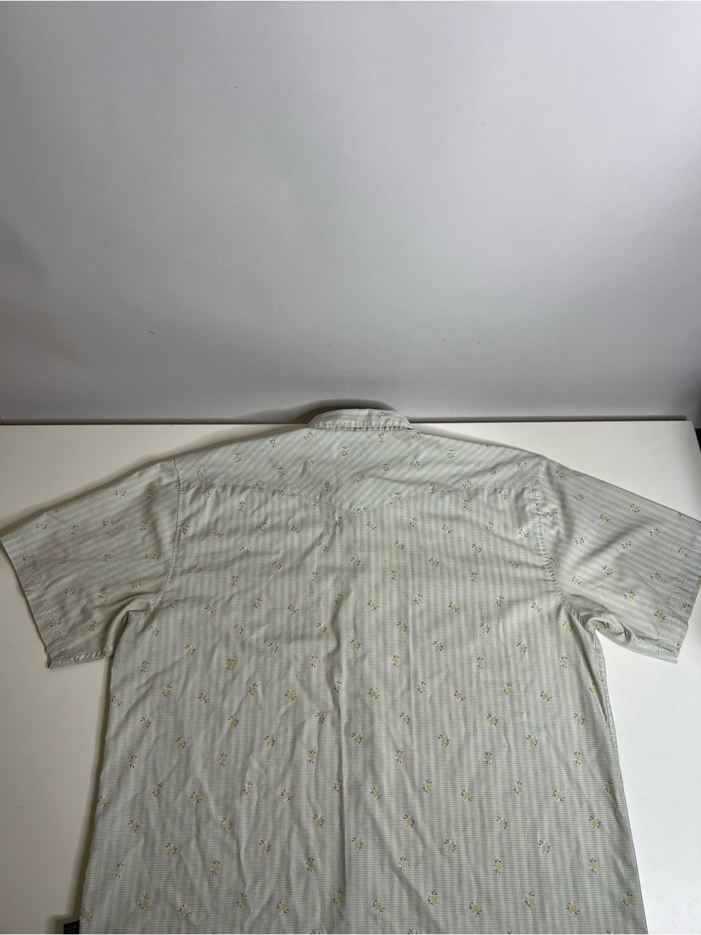 Howler Brothers Lot 4 Short Sleeve , 1 Long Sleeve Button Up Shirts - Size XXL - Picture 7 of 16
